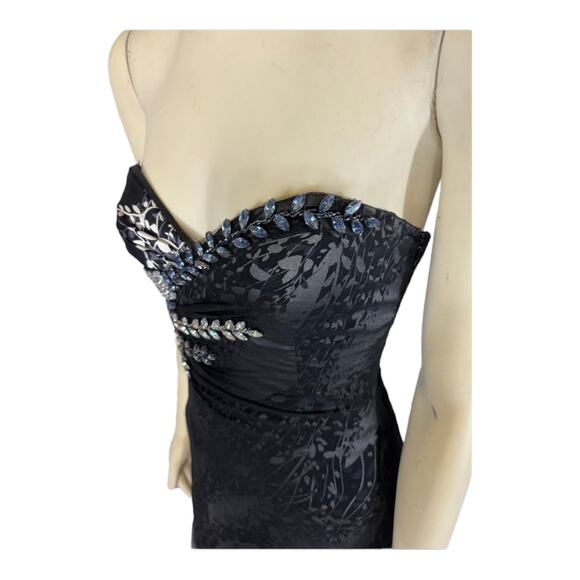 TERANI sweetheart strapless silk gown formal beads & jewels size 8 - Picture 15 of 15